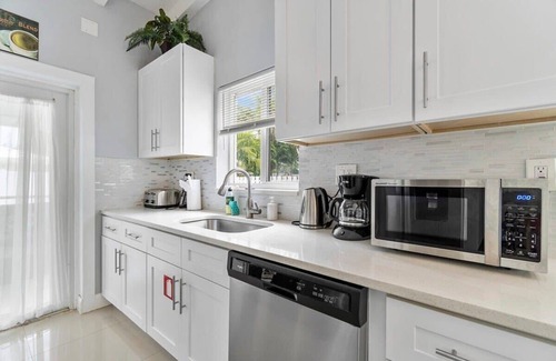 Dolphin Isles Appartement | Seashell~Walk To The Beach~Comfy Beds~Firepit~Pool
