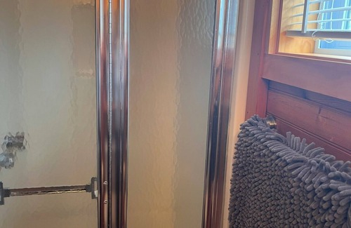 Ocean Bay Park Hôtel | Seashore Condo Hotel Junior Suite First Floor, Cozy Fire Island Escape, Near Ferry - With Bay Views and Steps from the Beach.