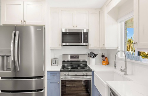 Mid Island Copropriété | Seaside 206 | Gulf-Front Condo w/ Views & Beach Access