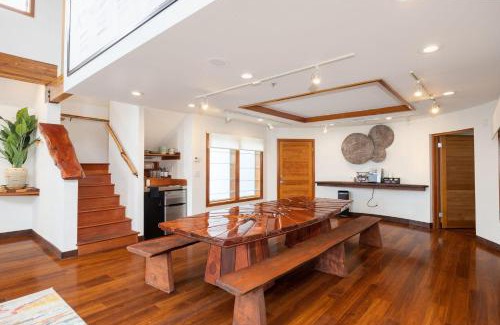 El Granada Maison | Seaside Art Gallery Loft Inspire Your Creativity with Breathtaking Views!