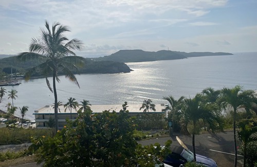 Bolongo Bay Copropriété | Seaside Blue Hosted by Shilpi Singh