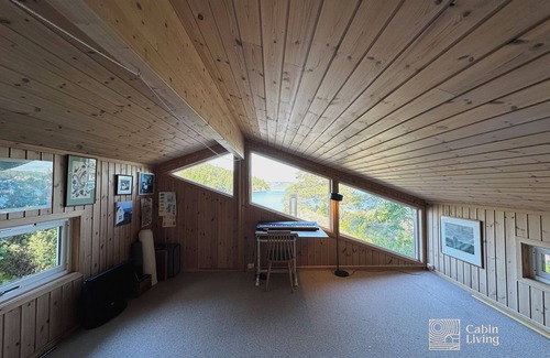 Kragero Cabine | Seaside cabin with boat and beach in Kragerø