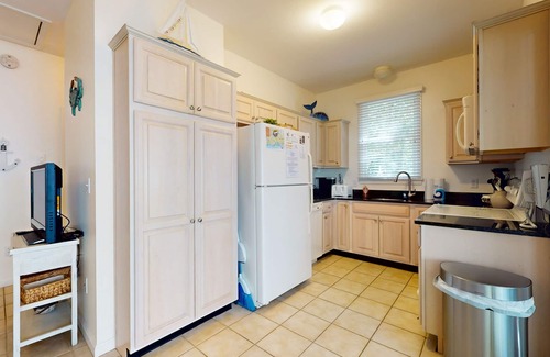Summer Village Cottage | Seaside Cottage at Summer Village w/ pool, hot tub, tennis, playground and more