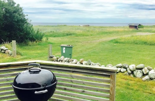 Farjestaden Cottage | Seaside cottage on eastern Öland, 50m to sandy beach and 15 min to Färjestaden!
