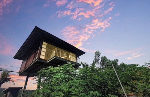 Dencarik Cabine | Seaside Designer Treehouse ~ Stunning Views ~ Pool