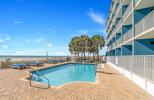 Panama City Beach Maison | Seaside Escape: Gorgeous Beachfront Home with Ocean Views