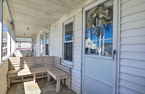 Salisbury Beach Appartement | Seaside Escape with Porch and Direct Beach Access