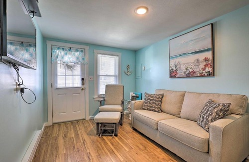 Salisbury Beach Appartement | Seaside Escape with Porch and Direct Beach Access
