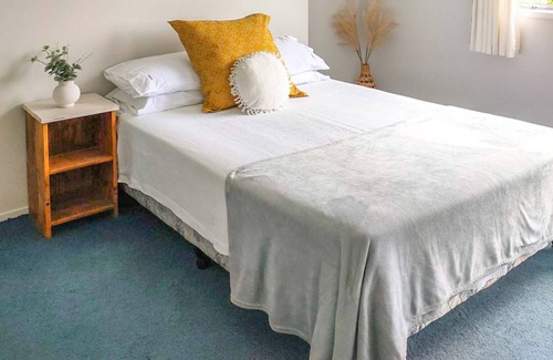 Pukehina Maison | Seaside Family Escape - bring the pets too!