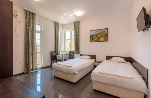 Burgas Center Maison | SeaSide Guest Rooms
