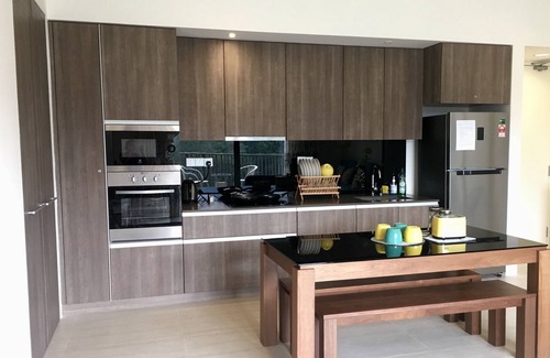 Batu Ferringhi Appartement | Bord de mer, coeur de la plage de Batu Ferringhi, séjour de luxe à la maison