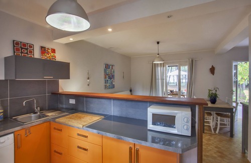 Sorbo-Ocagnano Appartement | Maison les pieds dans l'eau /Gîte 3 épis
