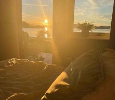 Buvika Maison | seaside house with stunning sunsets & sun all day Near Trondheim