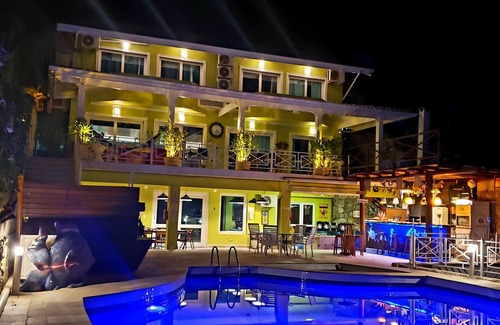 Barra do Una Villa | Mansion à Beira Mar, spectaculaire !!De cinémaLoisirs, Fun Sophistication Garanti