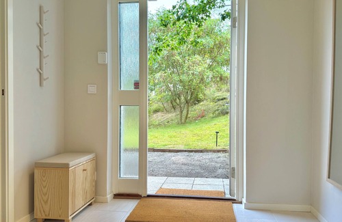 Saltsjo Boo Appartement | Seaside Modern Apartment with Archipelago Ocean View