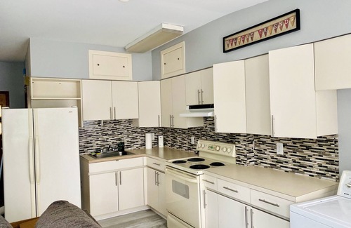 Ortley Beach Copropriété | Flo's Beach Paradise - PRIME 6th AVE OCEAN BLOCK