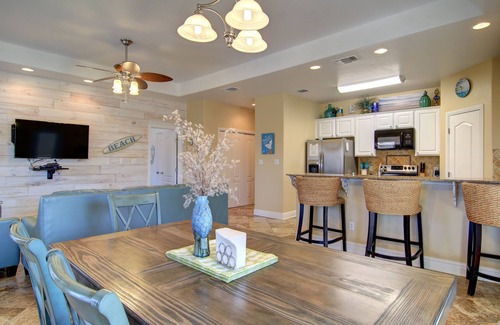 Sand Point Maison | Seaside Paradise - 4BR / 3BA - Grande terrasse! Près de la plage et de la piscine!