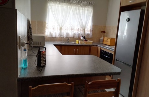 Klein Brak River Appartement | Seaside self-catering holiday accommodation with garden/braai (BBQ) facility.