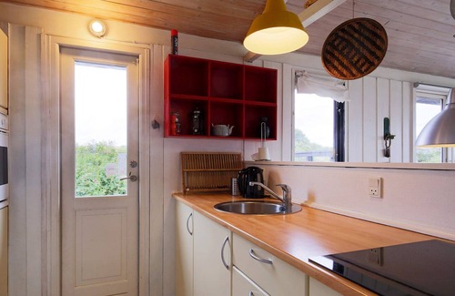Hoensinge Maison | Serenite en bord de mer a Lumsas Retreat-By Traum