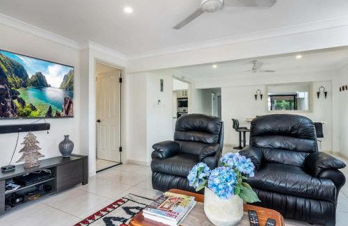 Wynnum Maison | Seaside Serenity at Plumeria Place
