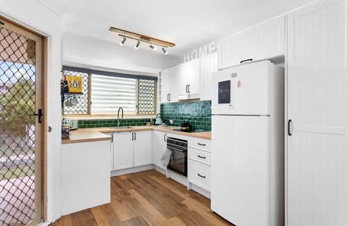 Scarborough Appartement | Seaside Serenity: Charming 2-Bedroom Getaway