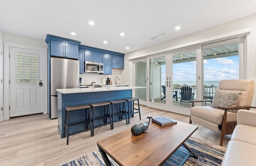 Southern Coast Villa | Seaside Serenity Oceanfront Cottage with private beach Perkins Cove New 2025