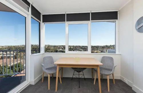 Maroubra Appartement | Seaside Serenity Stunning Beach Views in Maroubra