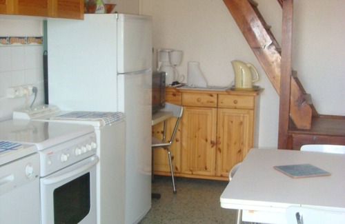 Pino Appartement | LOCATION SAISONNIERE D' APPARTEMENT A PINO CAP CORSE POUR 3 PERS.