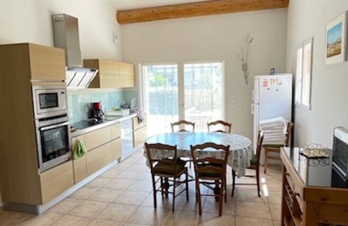 Mirabel-aux-Baronnies Maison | Maison de location saisonnière avec piscine "Les oliviers des montées"