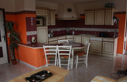 Caux Appartement | Location saisonnière de gîtes climatisés , piscine