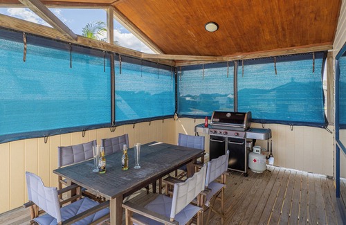 Matarangi Maison | Seaspray Retreat - Matarangi Holiday Home
