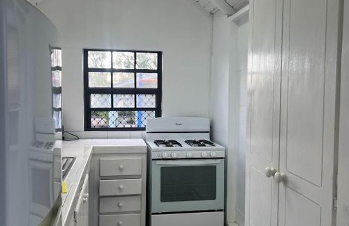 Prospect Maison | Seaspray, St James