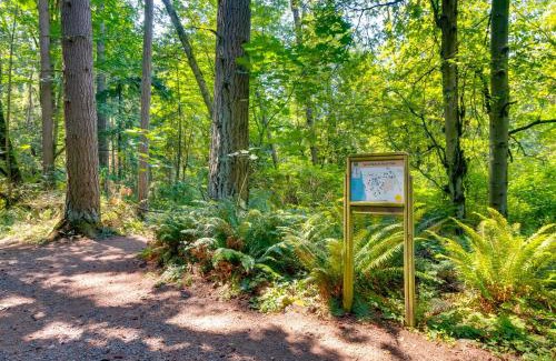Kenmore Maison | Seattle-Area Studio, 2 Mi to St Edward State Park!