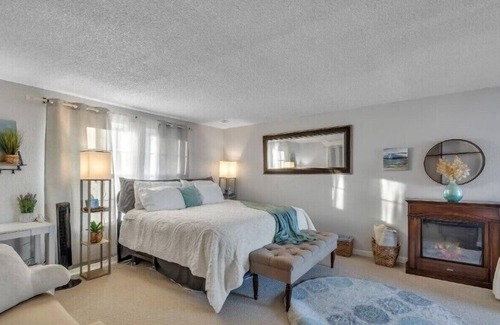 Manchester Autre | Seattle Sound Views/ Hot Tub/ Sleeps 10