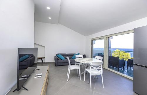 Marina di Patti Appartement | Seaview Apartment