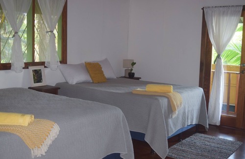 Chiguata Cabine | Où les choses sauvages sont! Villa éclectique avec vue sur la mer, réserve et forêt tropicale préservée