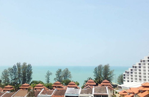 Tanjung Bungah Copropriété | Condo Seaview Designer près de la plage avec grande piscine