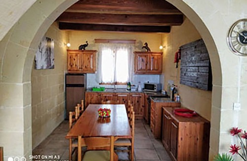Zebbug Villa | Seaview modern modern villa with pool and jacuzzi.