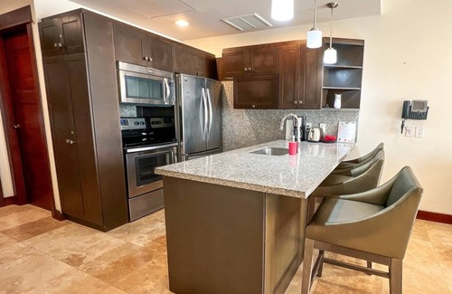 Barrio Los Faroles Copropriété | Seaview Oasis: 1-BR Suite in Croc's casino resort