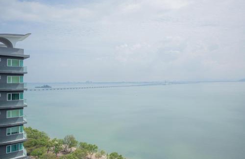 Kampung Sungai Nibong Appartement | Seaview SuperCondo, near Queensbay