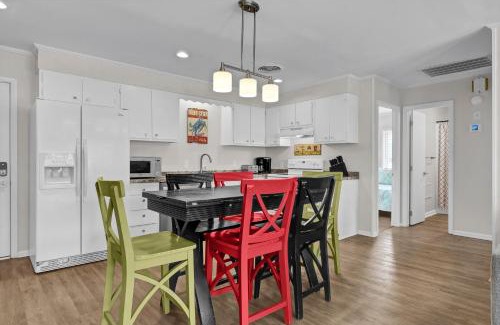 Shell Island Maison | Seaview Unit A by Sea Scape Properties