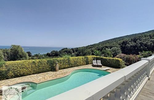Tomino Hôtel | Seaview villa Marlau