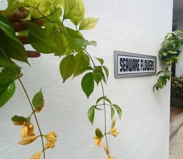 Pottuvil Division 2 Hôtel | Seaware Flowers