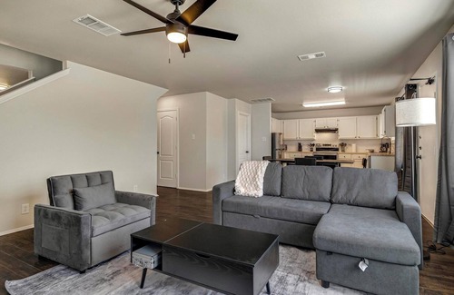 West San Antonio Maison | SeaWorld LacklandAFB SixFlags with game room