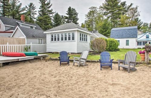 Sebago Maison | Sebago Lake Cottage with Patio and Beach Access!