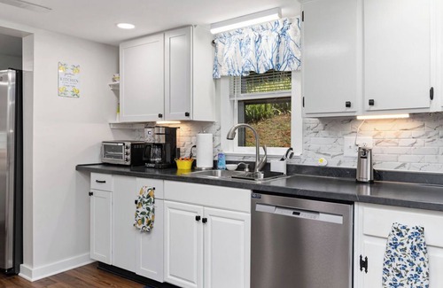 Afton Maison | Secluded 20+ Acre Retreat Near Brew & Wine Trails