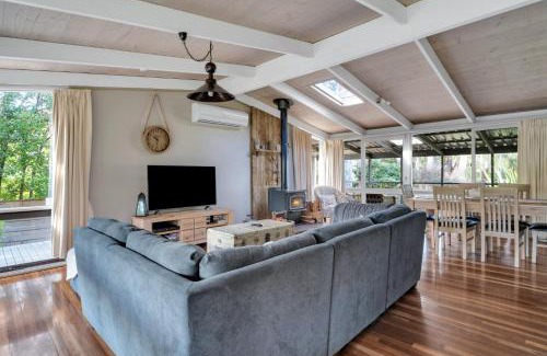 Surf Beach Maison | Secluded 3-Bed Retreat Moments to the Beach