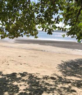 Lian Villa | Secluded 4BD Beach Villa, Fast Wifi, Pet Friendly
