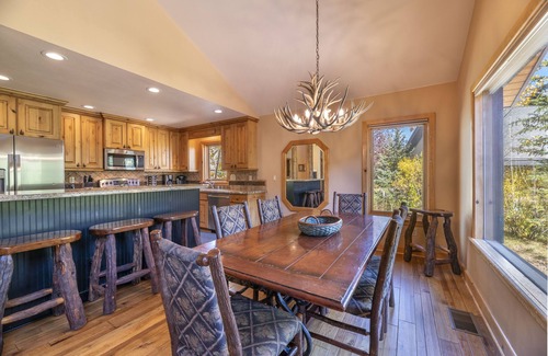 Elk Crossing Maison | Isolé 4BR + 2 Salon / 5. 5 Bath Home sur le parcours de golf Keystone