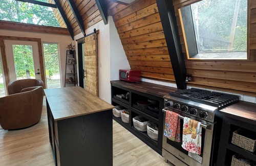 Guthrie Cabine | Secluded A-Frame Near Lazy E
